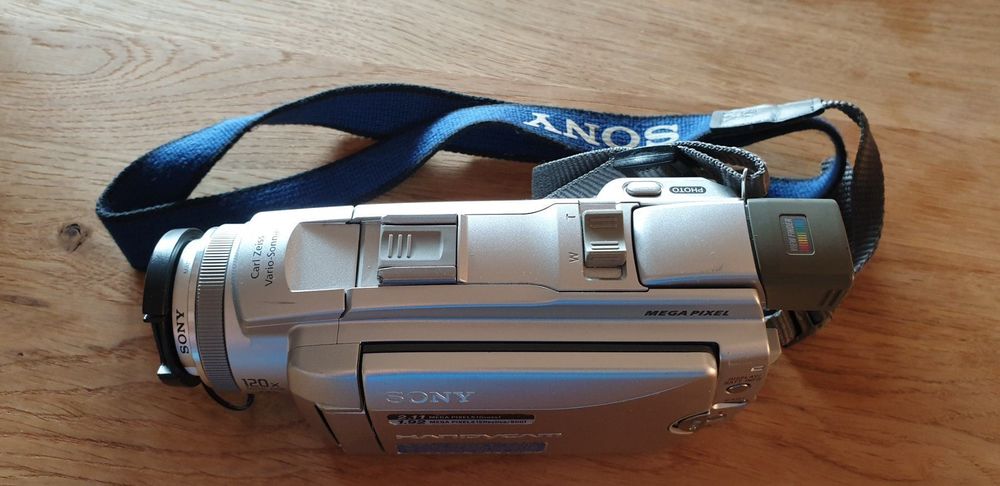 Sony DCR-HC85 - Caméscope à carte mémoire - Achat & prix