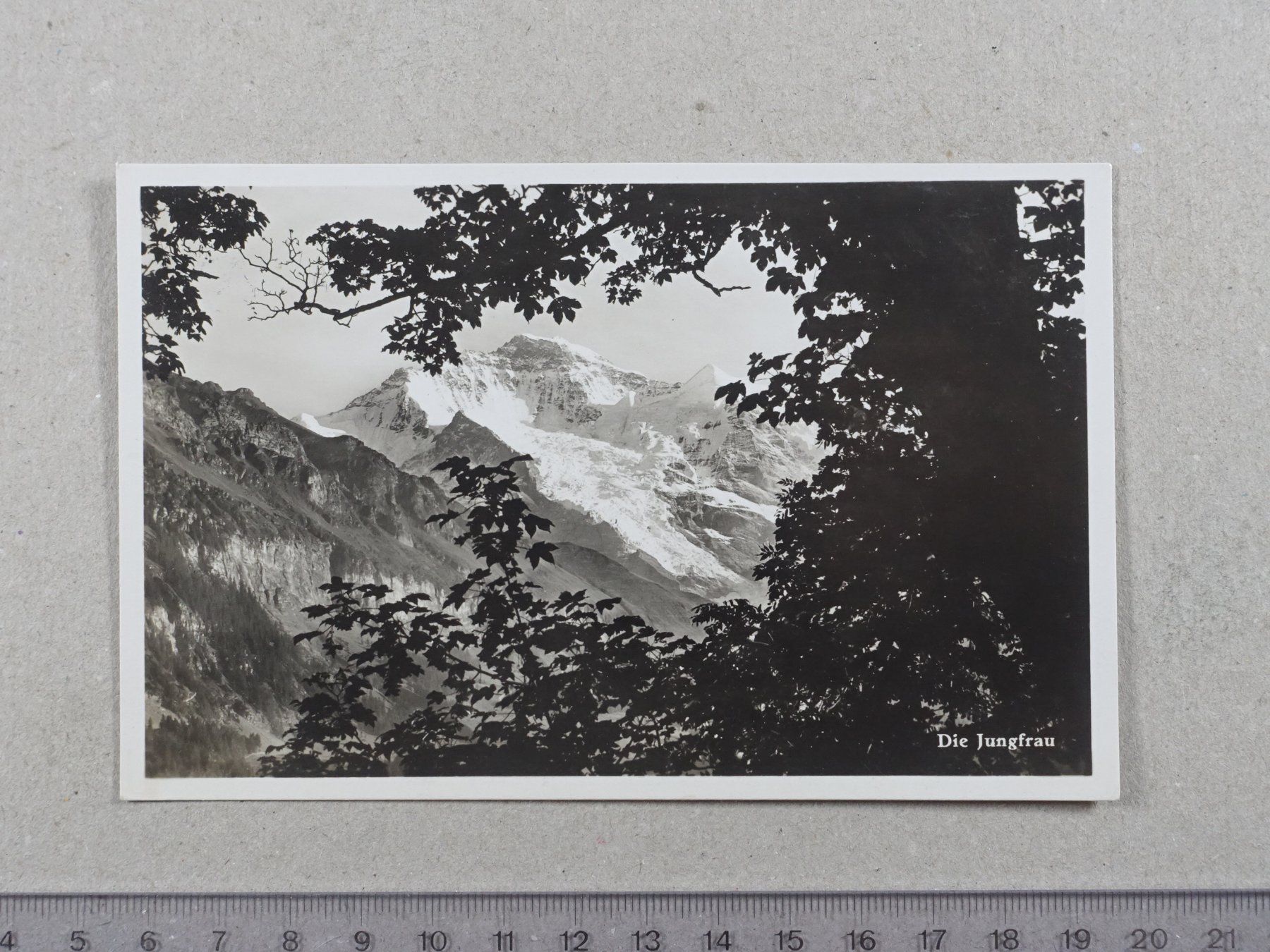 Cartoline postali: Die Jungfrau – Usato da Lenzburg venduto da fh1