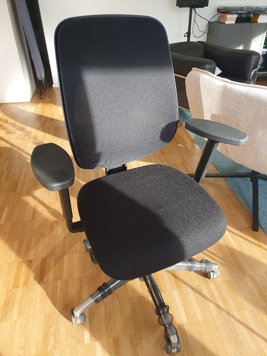 Giroflex Sedie: Bürostuhl Giroflex mit Hartbodenrollen – Nuovo (secondo la descrizione) da Luzern venduto da Alles15stutz 1