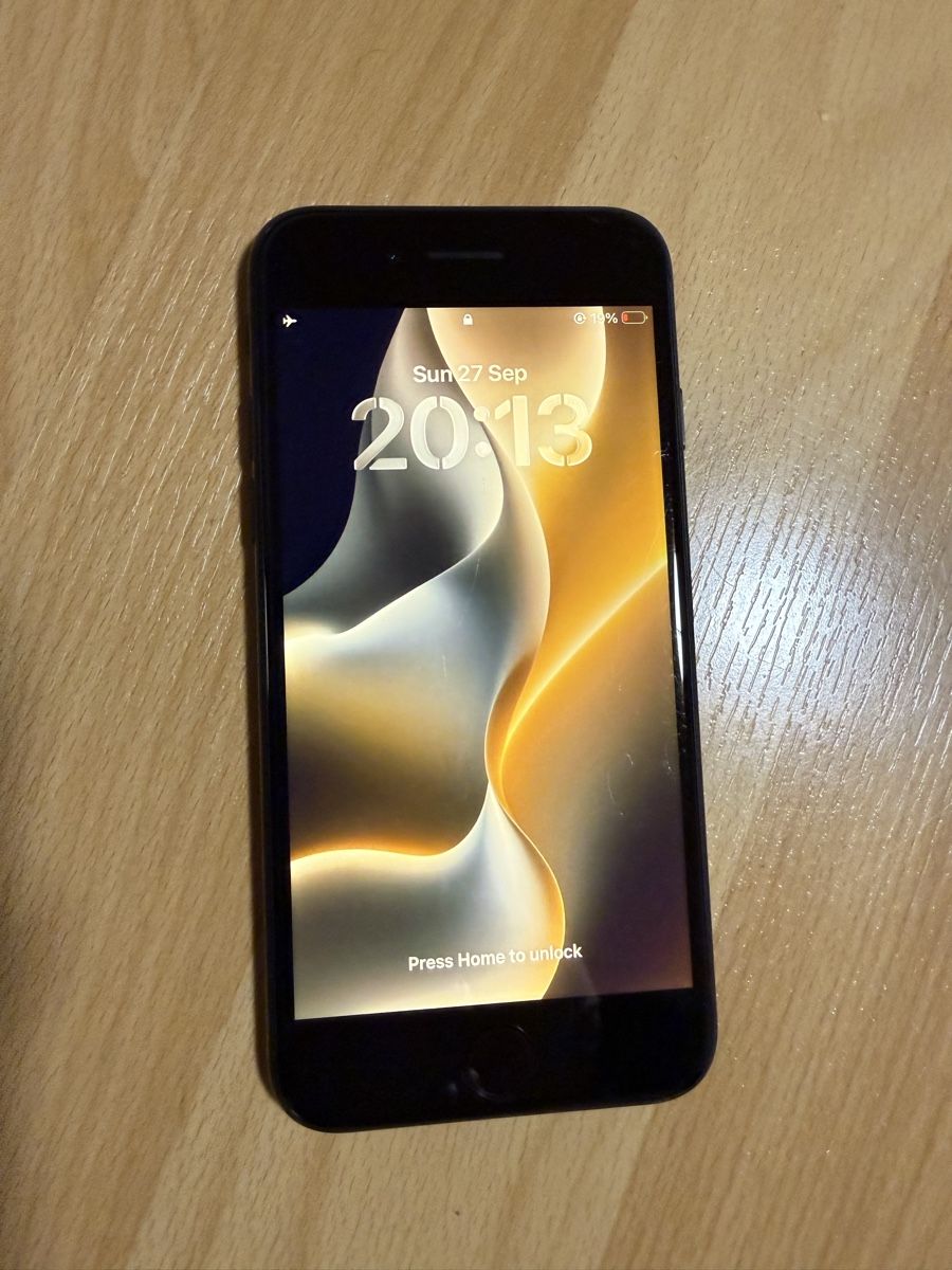 Apple Telefoni cellulari / Smartphones: iphone SE 2020 64GB – Usato da St. Gallen venduto da mar_qn5m