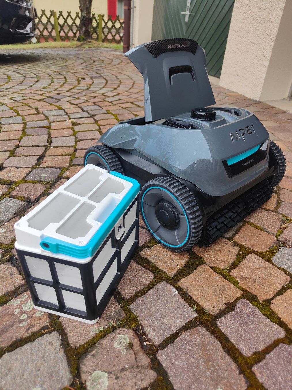 Schwimmbad-Zubehör: Poolroboter – Gebraucht aus Niederbipp von