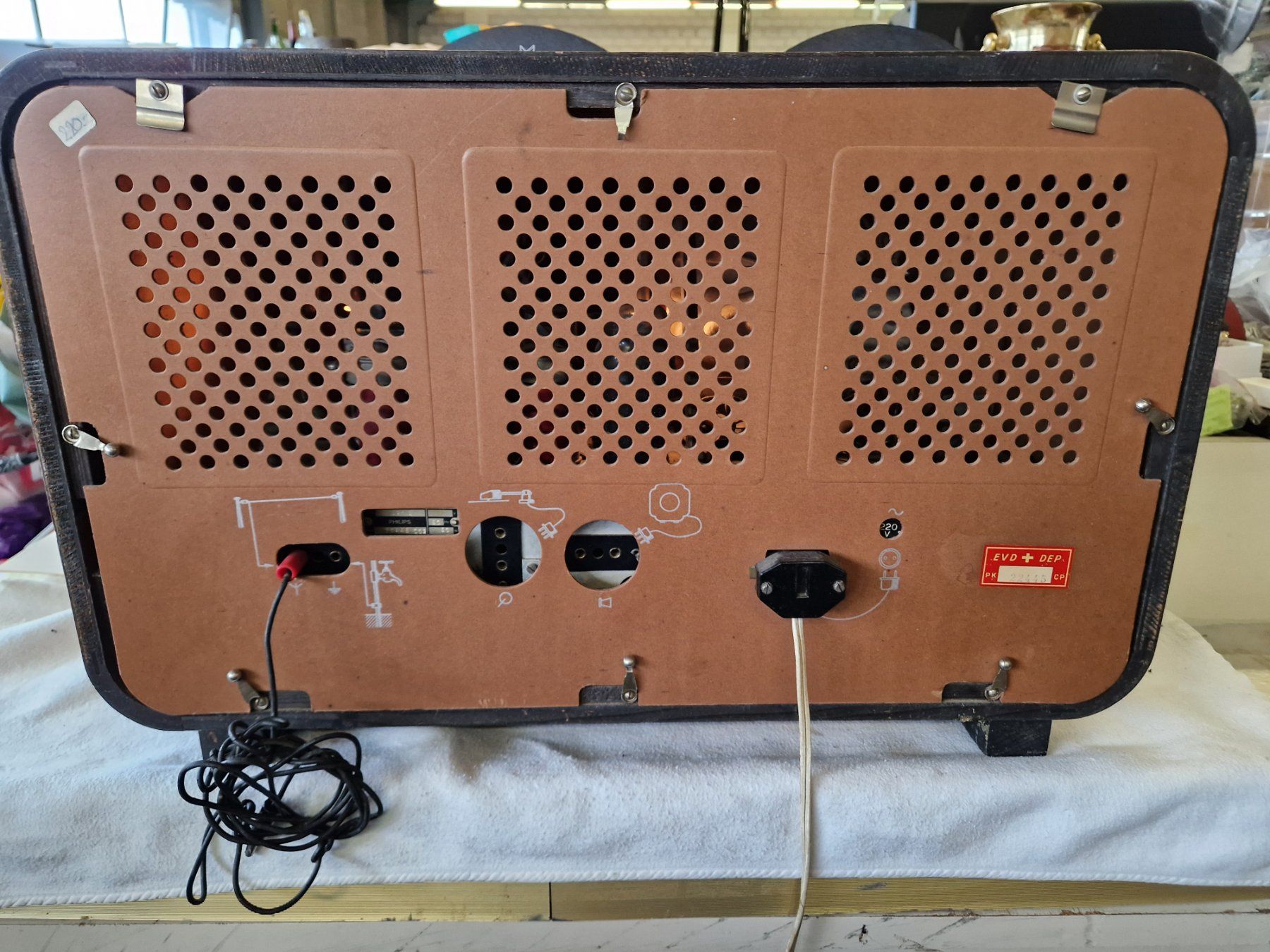 Philips Radio: Vintage Röhrenradio Philips – Usato da Wädenswil venduto da tometino 2