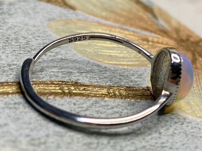 Anelli: Wunderschöner Opal Ring, 925er Silber, Grösse verstellbar. – Nuovo (secondo la descrizione) da St. Gallen venduto da GIULESGG 5