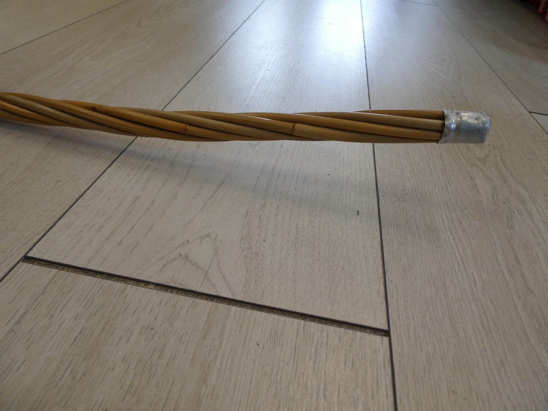 Tutti gli attrezzi: Teppichklopfer antik Vintage Nr. III – Usato da Rafz venduto da Powacaddy 4