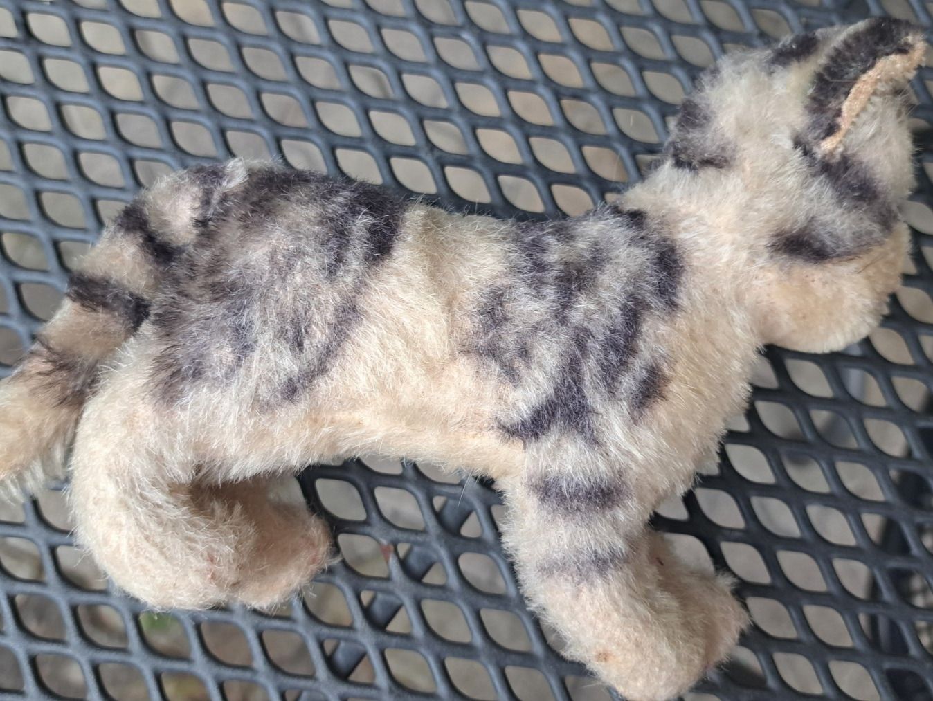 Steiff Spielzeuge: Katze Tabby von Steiff antik 1950er – Gebraucht aus Ettingen von Maranathatalitha