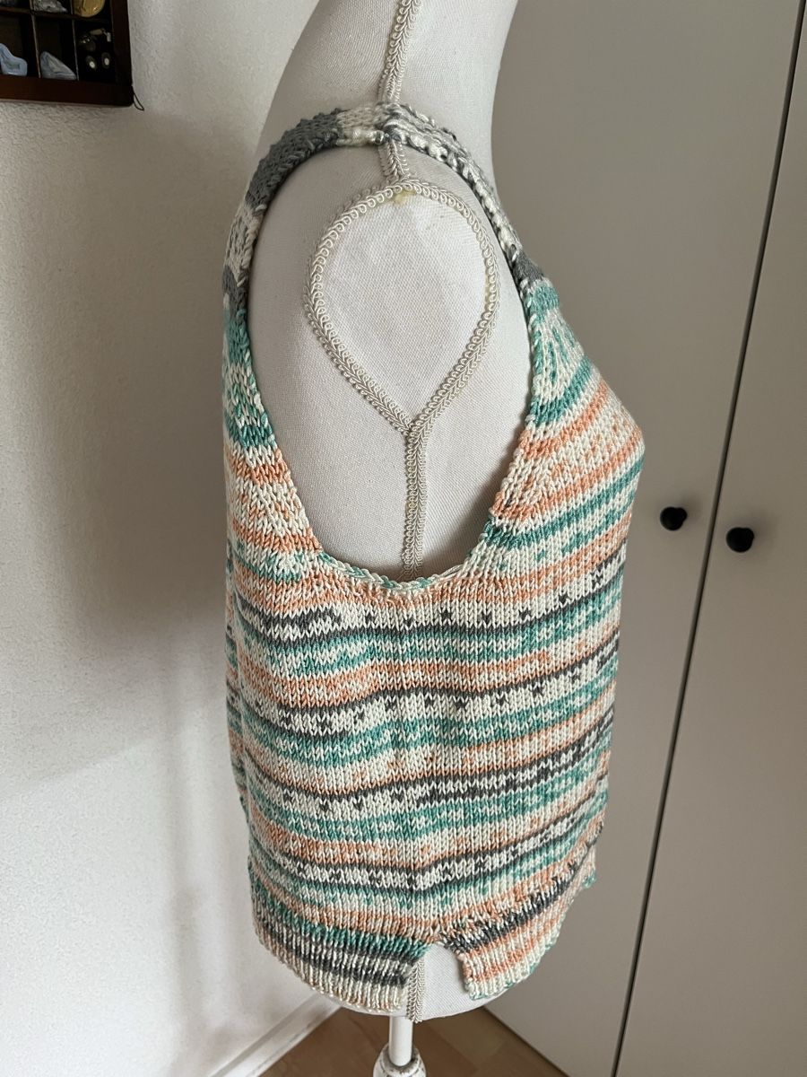 Tops: Handmade strick Top Gr. 40 – Neuf (Voir description) à Herrenschwanden par Kamel1 1