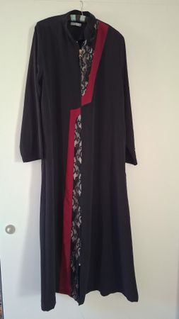 Kleid Langarm Schwarz Rot Spitze Grösse 48 Bagiza