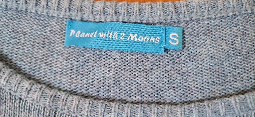 Maglioni & Felpe: Hellblauer Pullover mit Sternen in S – Usato da Zürich venduto da ninni_me 1