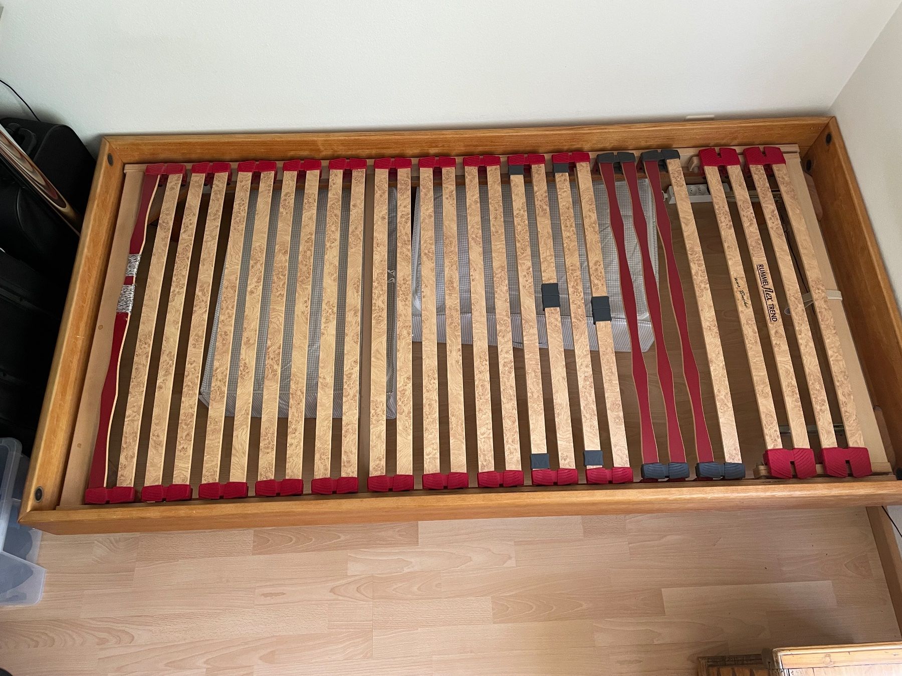 Letti: Komplettes Hartholzbett 1 x 2 m – Usato da Oberwil BL venduto da cor_286p 4