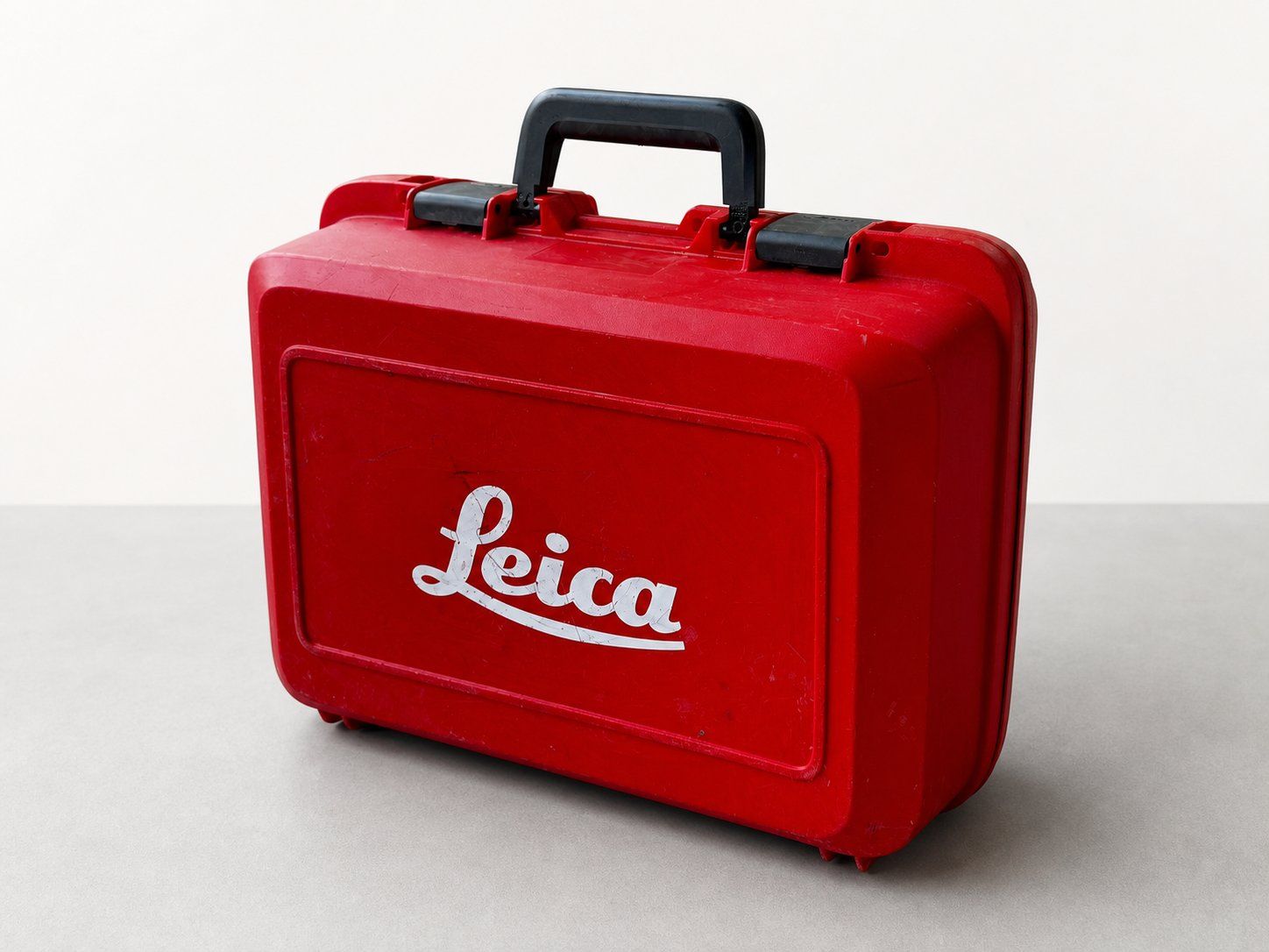 Reisekoffer: Leica Koffer leer – Gebraucht aus Aarau Rohr von raf_7ykg