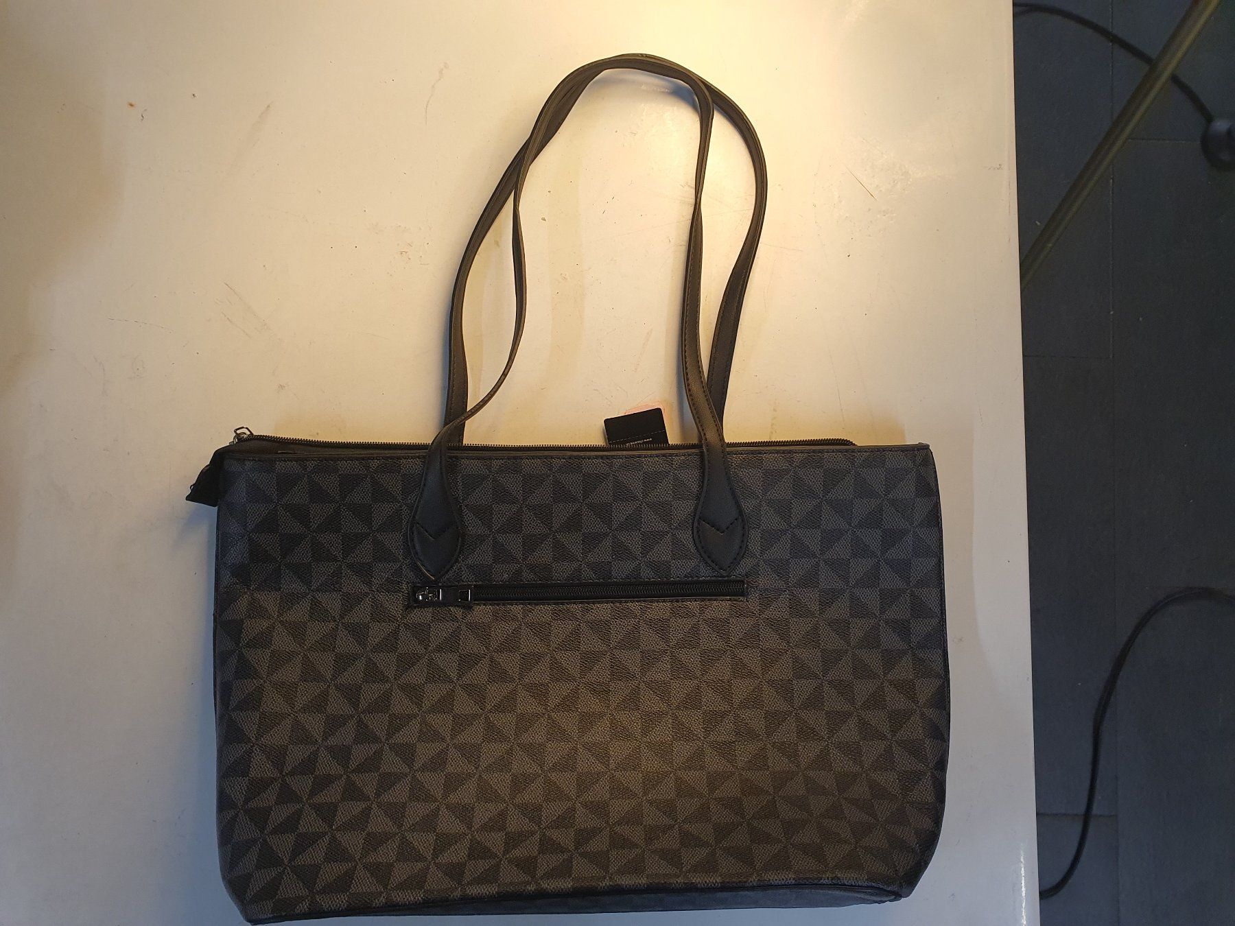 Borse da donna: Damenhandtasche Chicorée grau – Usato da Zürich venduto da loosebone