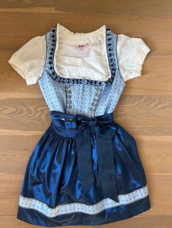 Schönes Dirndl Gr. 38