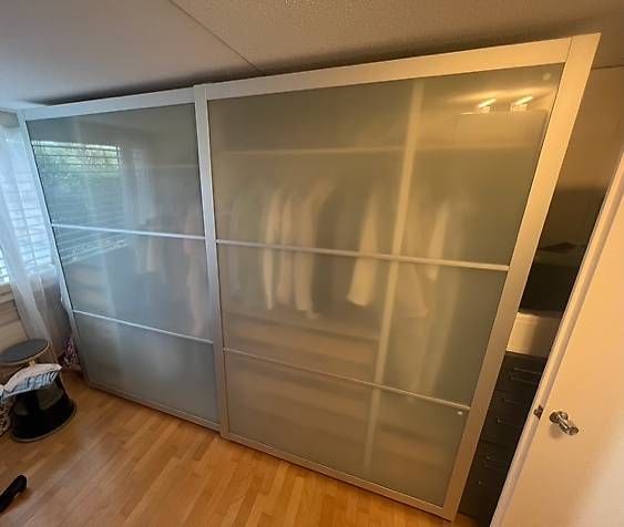 Ikea Armadi: Pax Schrank IKEA – Usato da Meilen venduto da Schlandy