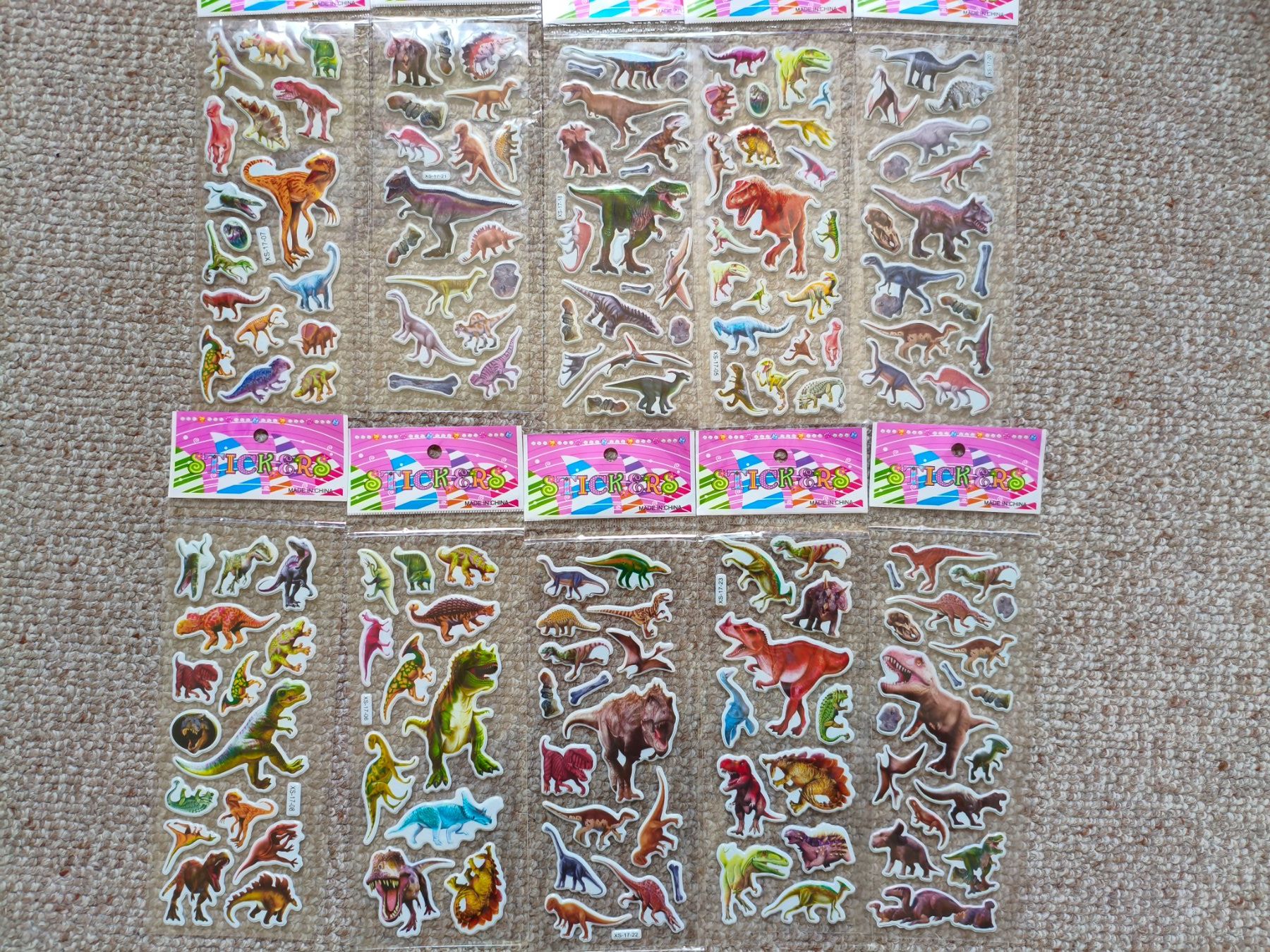 Sticker: 6x Bogen, Viele 3D Dinosaurier oder Pokémon Sticker – Nuovo e nell'imballaggio originale da Vogelsang AG venduto da miinlade 3