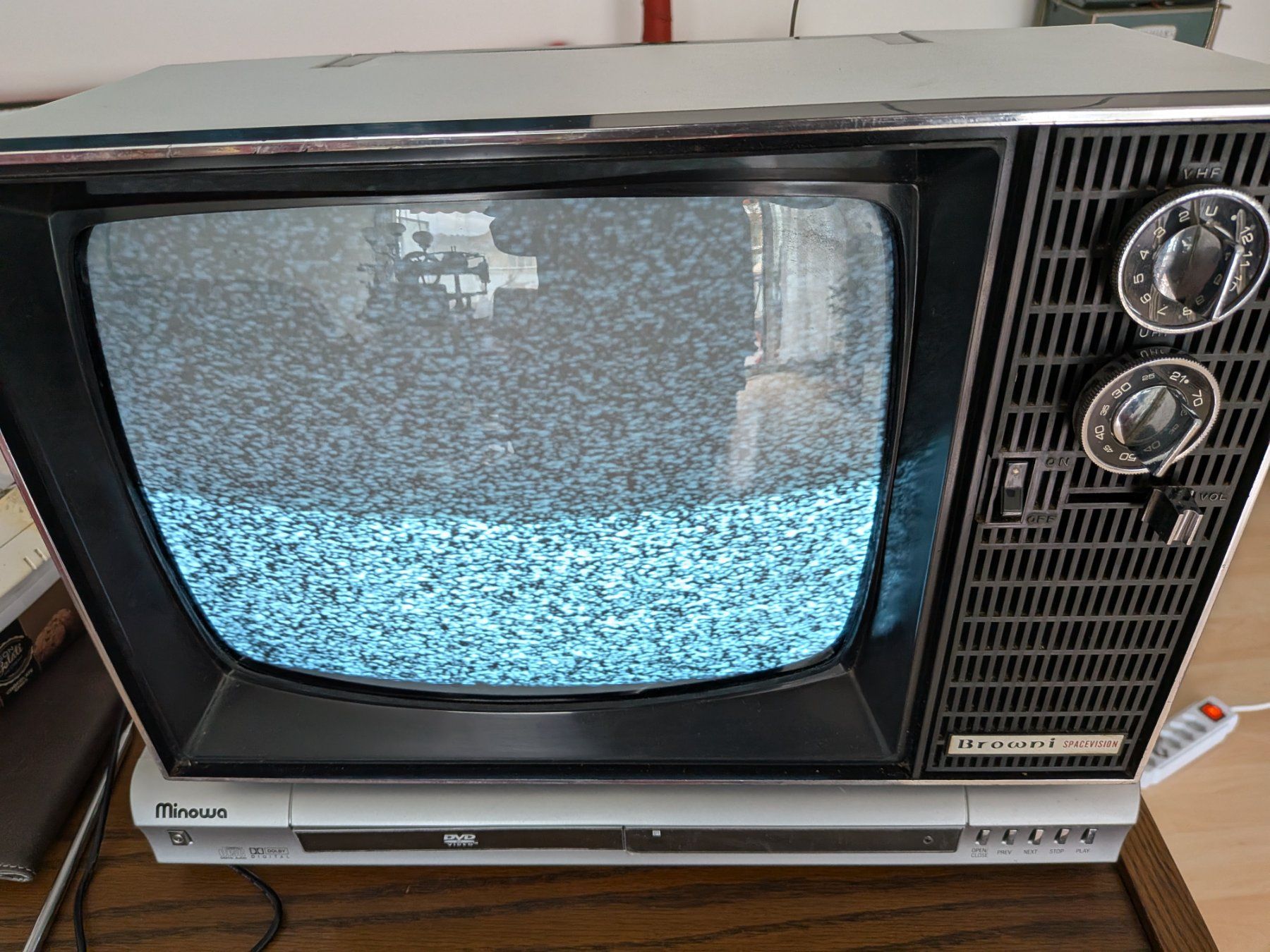 Fernseher: Alter Röhren TV – Gebraucht aus Lyss von Spartan76