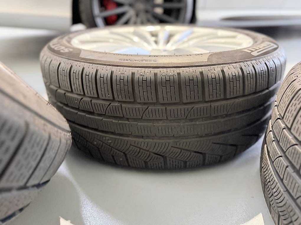 Pneumatici & Ruote complete: Bmw 19 Zoll Winterräder – Usato da Hüswil venduto da inf_r9zj 6