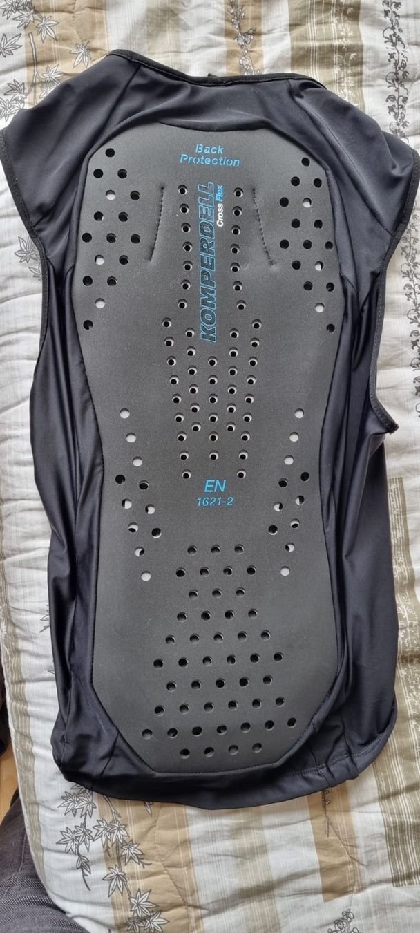 Komperdell Protezioni & Imbottiture: Back protector Snowboard Ski Size S – Nuovo (secondo la descrizione) da Basel venduto da antosil