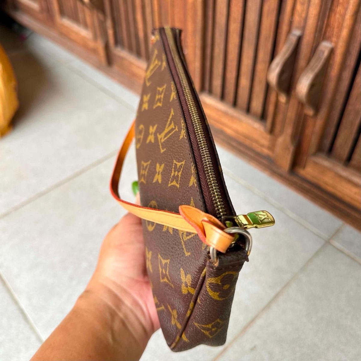 Louis Vuitton Taschen für Damen: Louis Vuitton Pochette Monogram  – Gebraucht aus Widnau von Pukpan_99 7