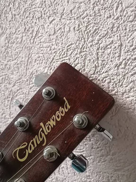 Strumenti musicali: Linkshänder Gitarre – Usato da Leimiswil venduto da daniel_27 1