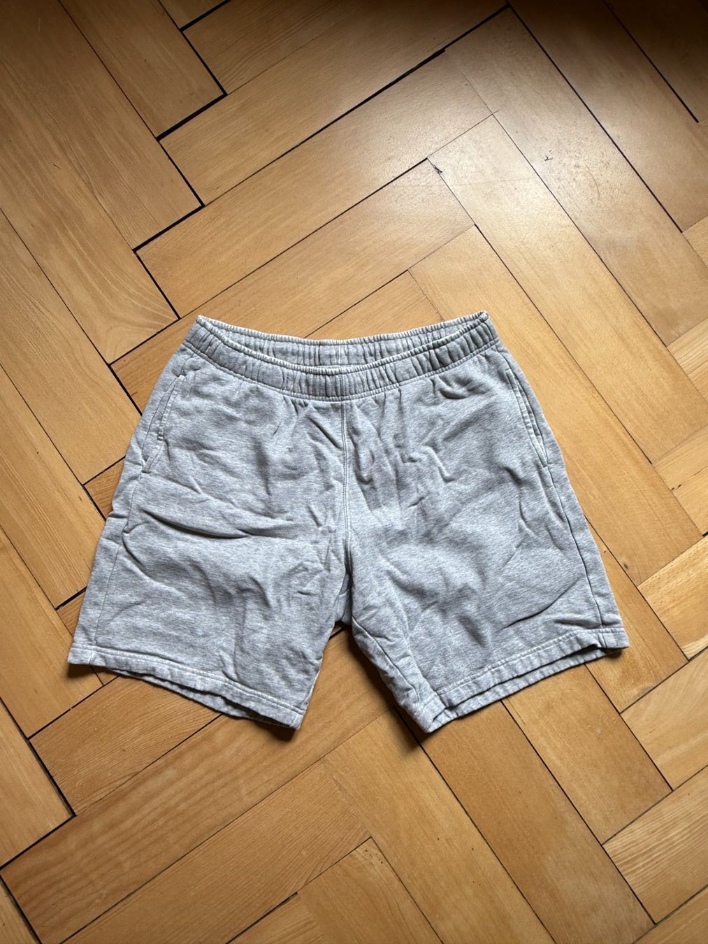 Champion Pantaloni: CHAMPION - Sweatshorts hellgrau meliert XL – Usato da Zürich venduto da Diazaio