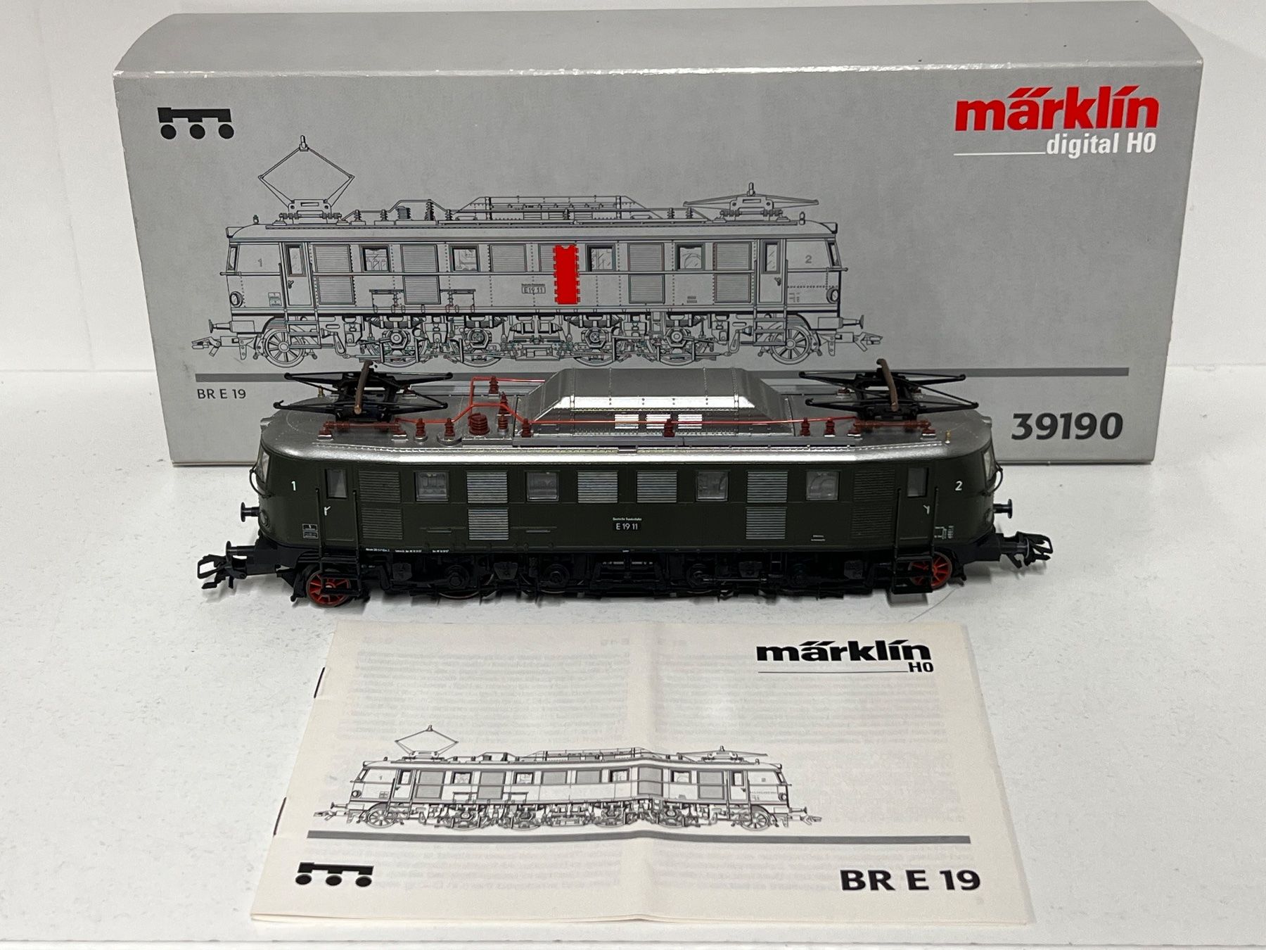 Märklin Modellini di ferrovie: Märklin 39190  BR E 19 DB H0 AC Digital – Nuovo (secondo la descrizione) da Neuenhof venduto da ludovicco