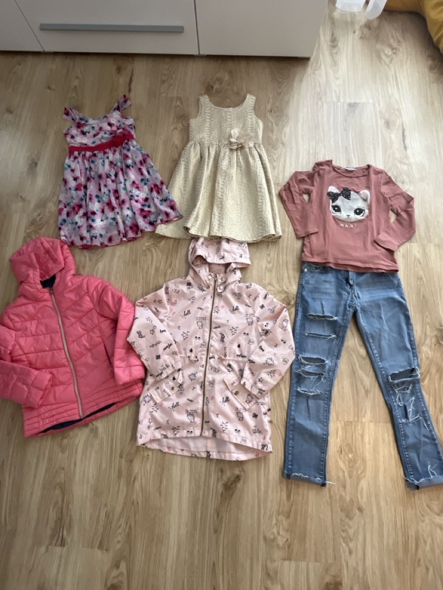 Lotti & Set di vestiti: Mädchen Kleiderpaket  Größe 128 – Usato da Herrenhof venduto da Einkaufswagen01