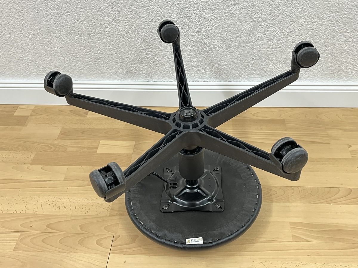 Tabourets: Leyform Rollhocker, Saloon, Kunstleder, Höhenverstellbar – D'occasion à Horgen par Grizzly83 6