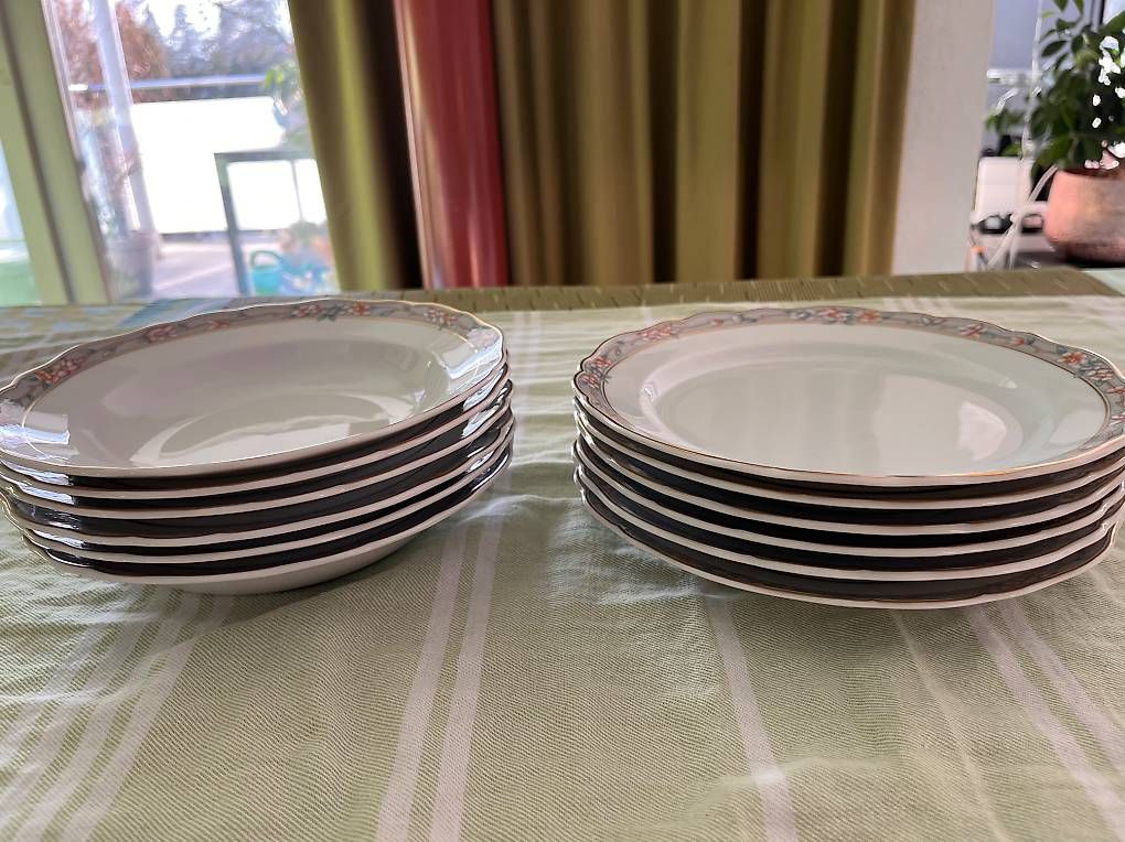 Assiettes: Hutschenreuter Marie Th.  Teller – D'occasion à Thalwil par chm_6wdg 1