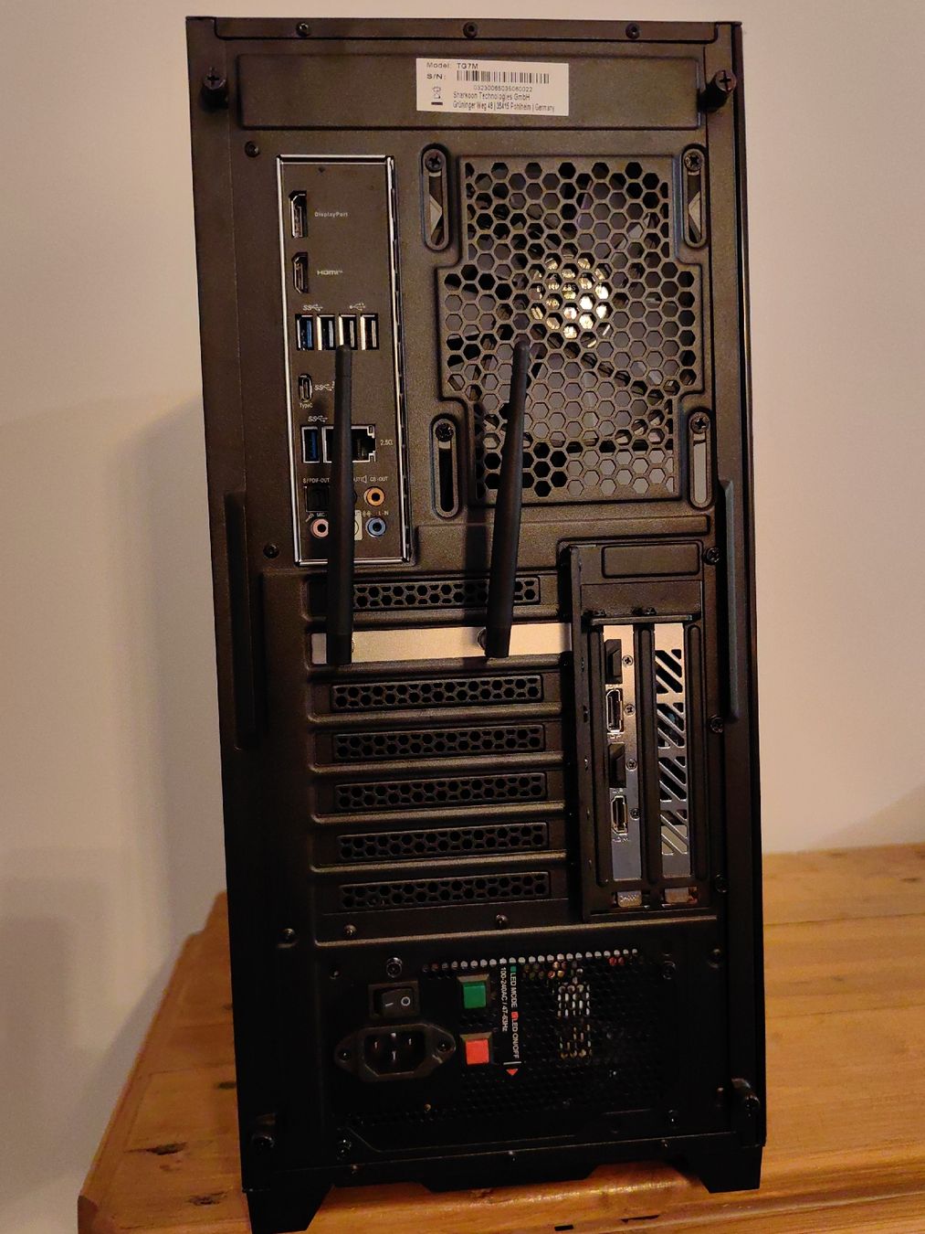 PCs: Sharkoon Gaming PC – Neu und originalverpackt aus Zürich von Bozakis 7