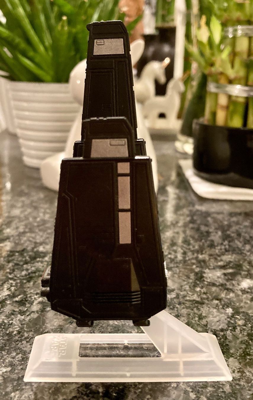 Star Wars Kit di modellismo & Modellini statici: Star Wars - Kylo Rens Command Shuttle – Nuovo (secondo la descrizione) da Rütihof venduto da Kelani 2