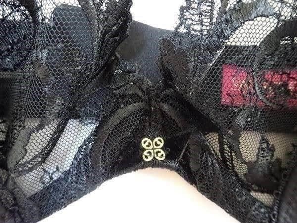 Altra biancheria intima: Valisere - Neuer BH - schwarz - Grösse 80C – Nuovo (secondo la descrizione) da Zofingen venduto da Justizia_01 3
