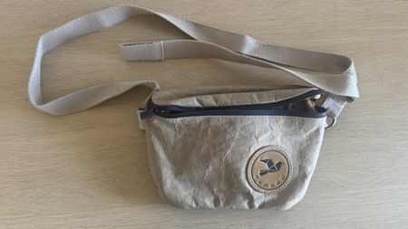 Papero Crossbody Bag made of paper, vegan, sustainable 