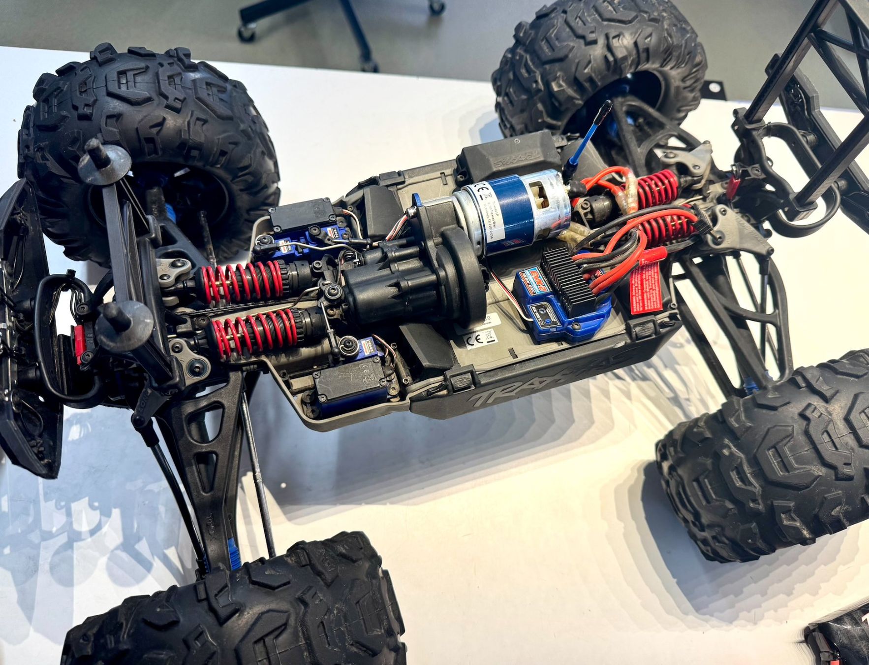 Traxxas Modellismo RC: Traxxas Summit 1/10 4x4 crawler rc + option – Usato da Lausanne venduto da Techobby 2
