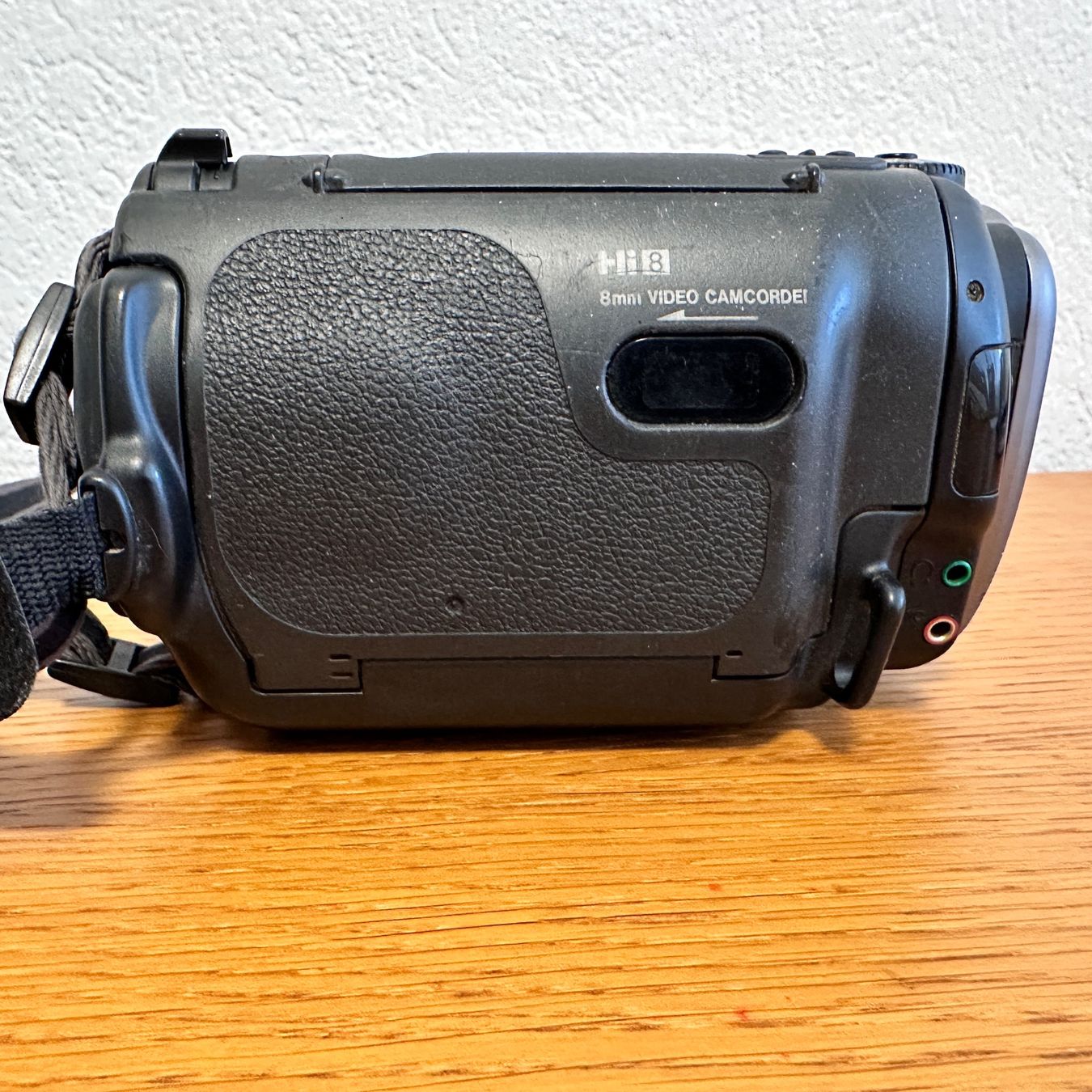 Canon Videocamere: Canon UC-X2 Hi Camcorder, 8mm – Usato da affoltern am albis venduto da bakee 2