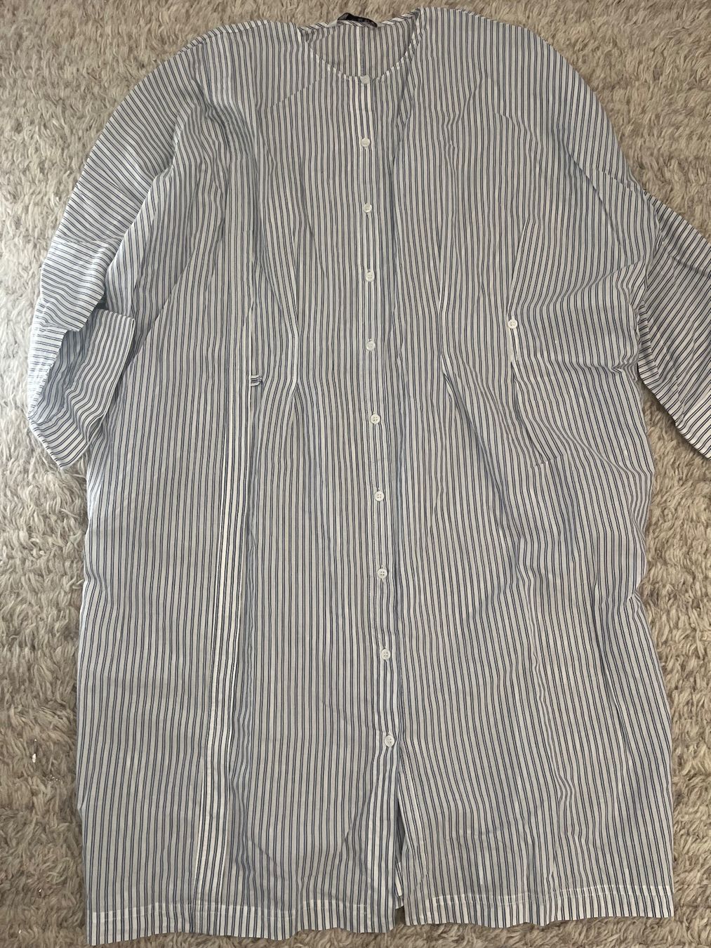 Zara Vestiti: Kleid von ZARA Gr. M oversized – Usato da Utzenstorf venduto da Ismaele 1