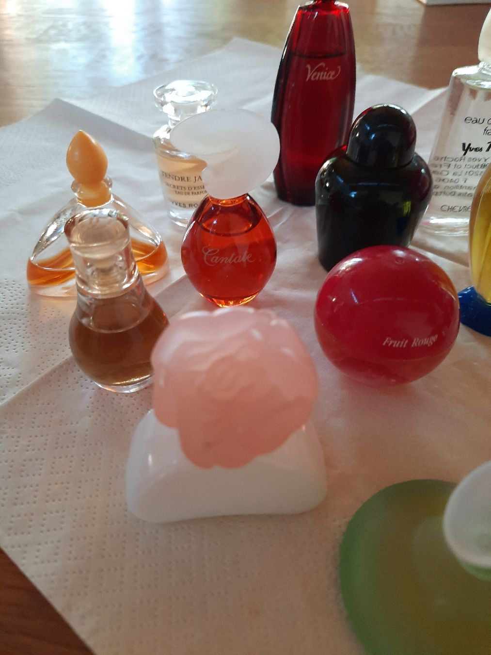 Yves Rocher Profumi & Eau de Toilette: Parfummuster  Yves Rocher – Usato da Busswil BE venduto da balu37 1