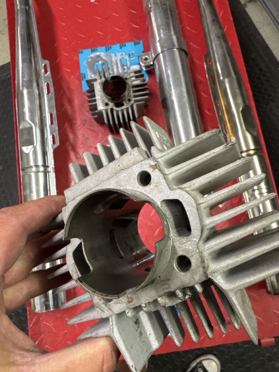 Puch Parti ricambio per ciclomotori: Puch Maxi, E50, 70ccm, 45mm, Zigarre, Zylinder, Auspuff – Usato da Altnau venduto da 2TaktSyndikat 4