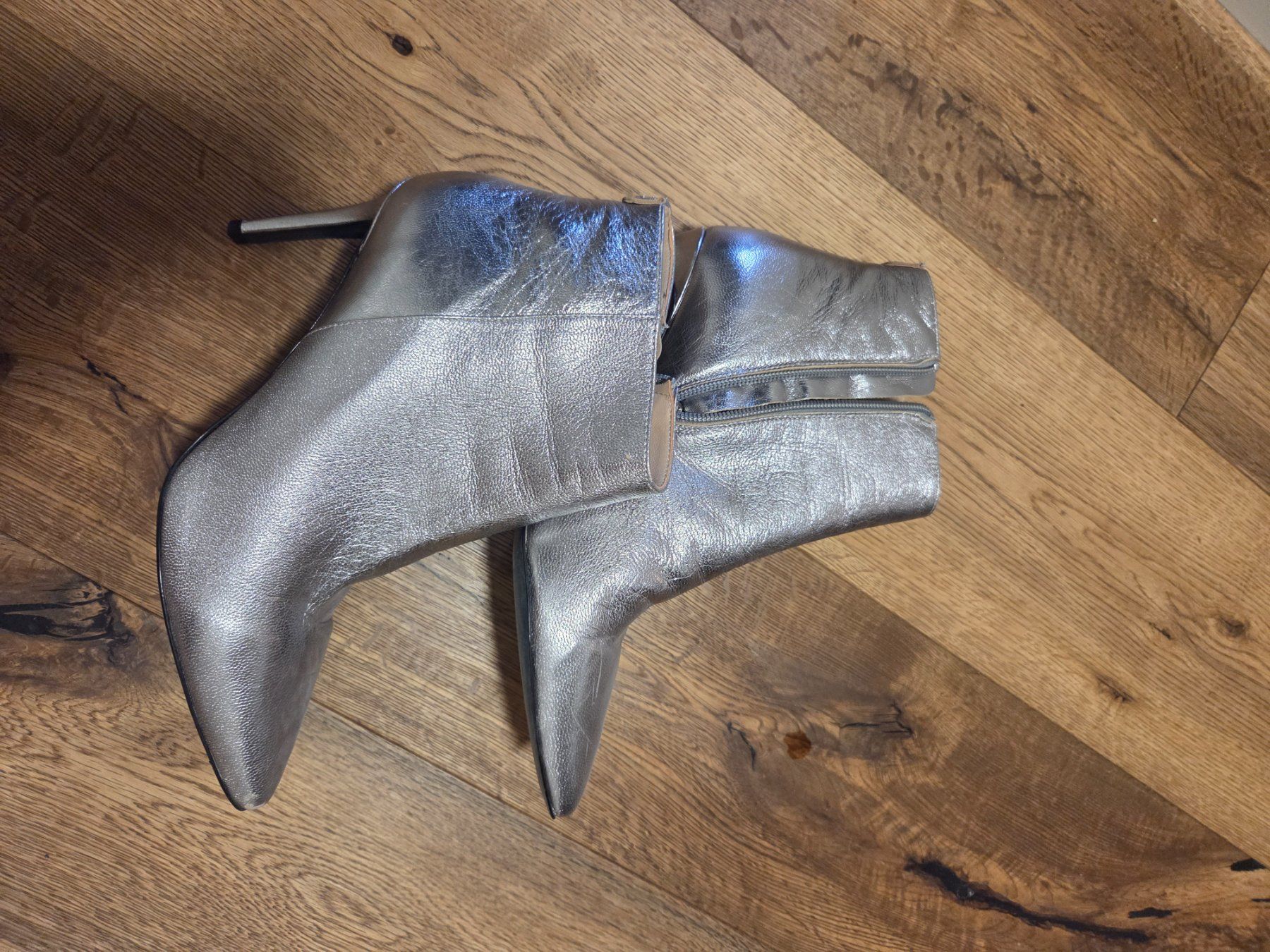 Patrizia Pepe Scarpe da donna: Patrizia Pepe Booties Silver 41 – Usato da Zuerich venduto da Liliy