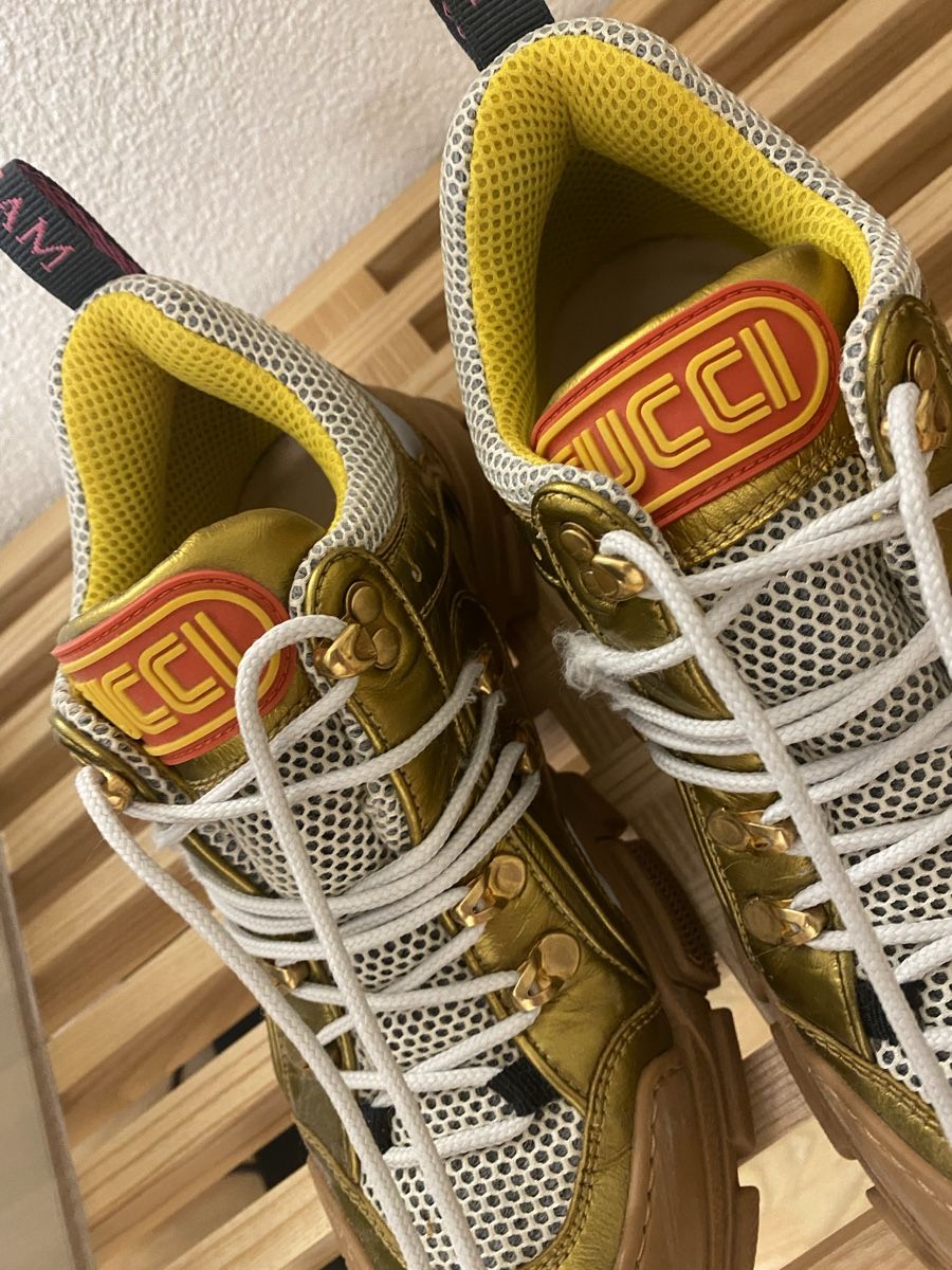 Gucci Herrenschuhe: Gucci Flashtrek, Schuhgrösse 38.5, gold. – Gebraucht aus St. Gallen von Brokka 4