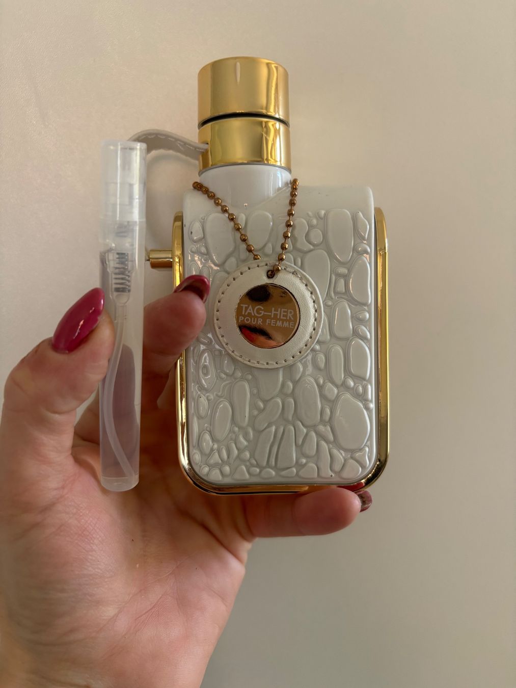 Profumi & Eau de Toilette: Armaf Tag-Her 5ML EDP (DG Light Blue Women Clone) – Usato da Zürich venduto da deruja