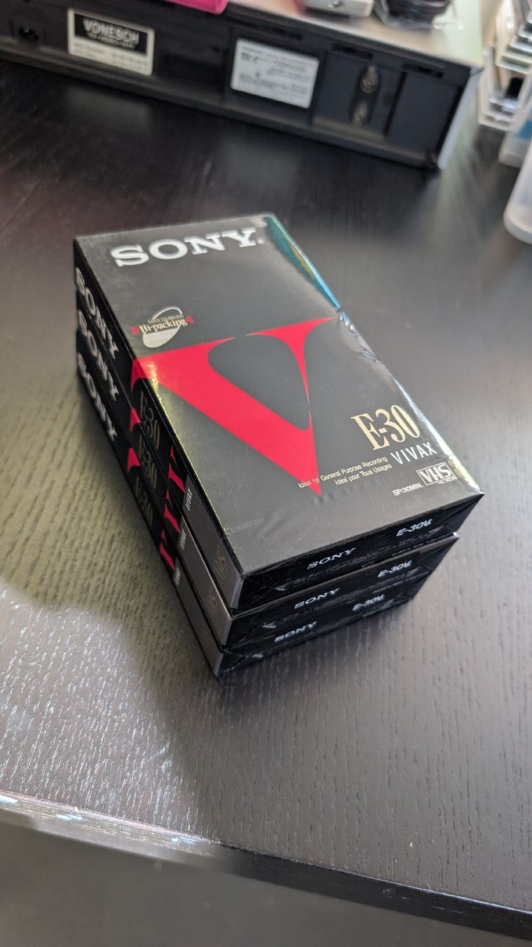 Cassette vuote: 3 Stk. VHS Sony Vivax E30 – Nuovo (secondo la descrizione) da Olten venduto da Sandro-W