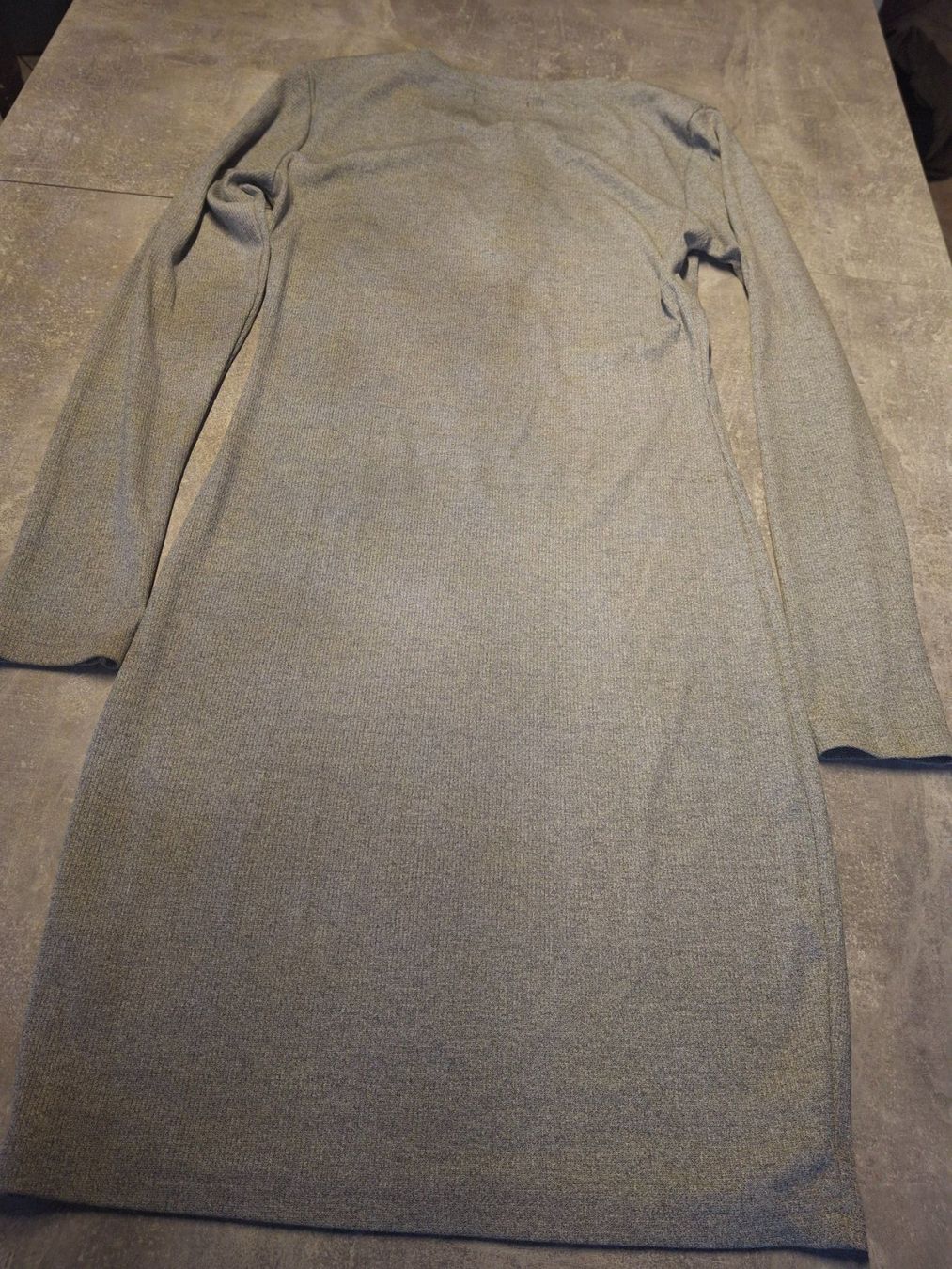 Kleider: Robe près du corps taille M marque FB Sister – Gebraucht aus Villiers von san_jn5w 5