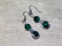 natürliches grünes Tigerauge - wire wrap Ohrringe handmade