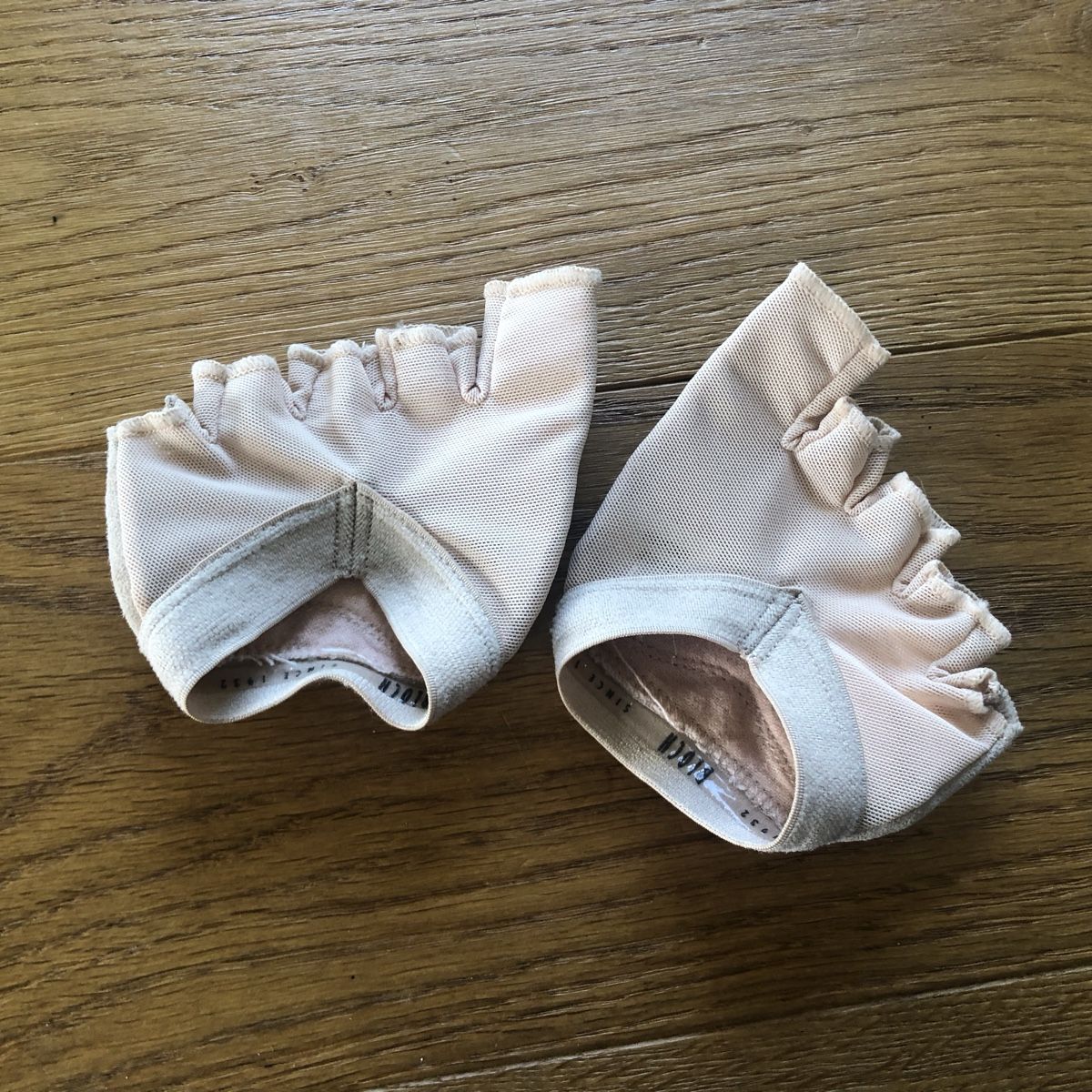 Bloch Scarpe da donna: Bloch Soleil Foot Glove M – Nuovo (secondo la descrizione) da Adligenswil venduto da ZGB 1