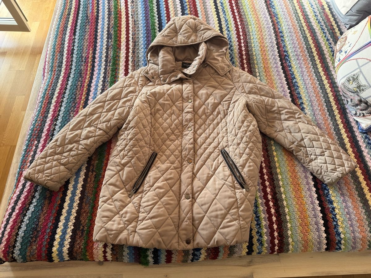C&A Giacche: Steppjacke C&A, beige Grösse 50 – Usato da Otelfingen venduto da Otto4