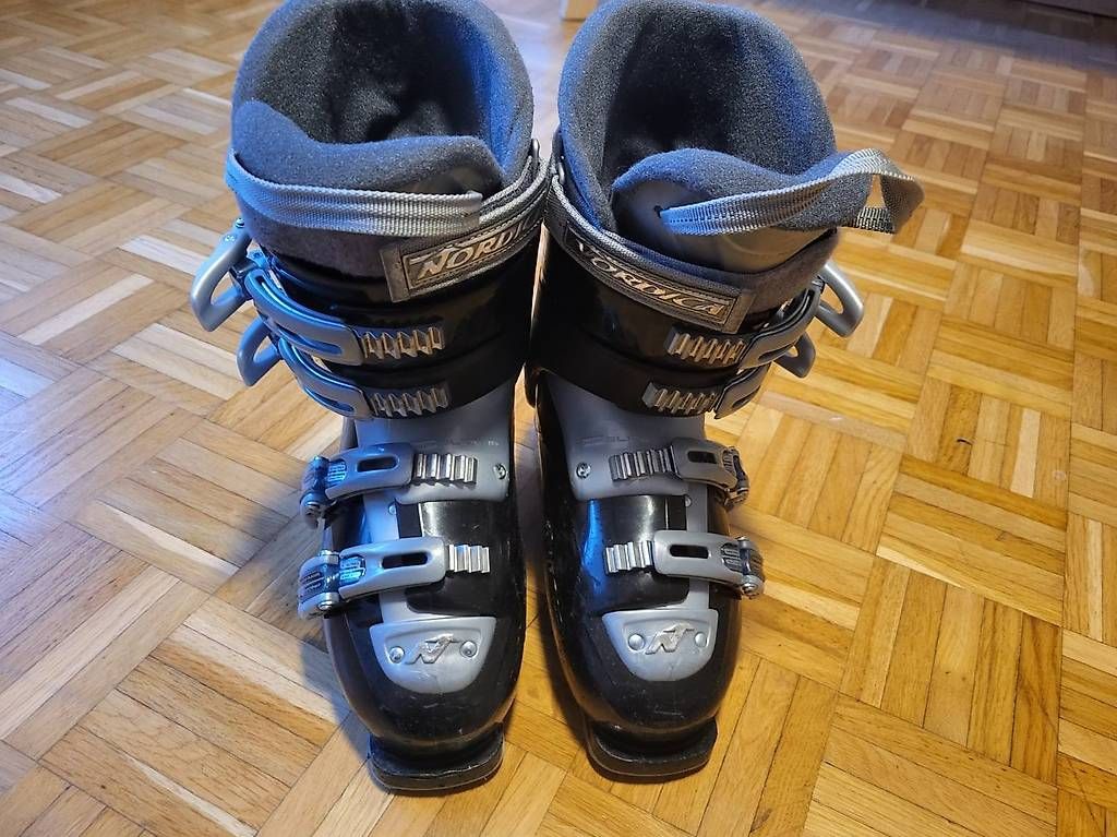 Nordica Scarpe da uomo: Skischuhe Nordica – Usato da Meilen venduto da ug1_6t6c 1