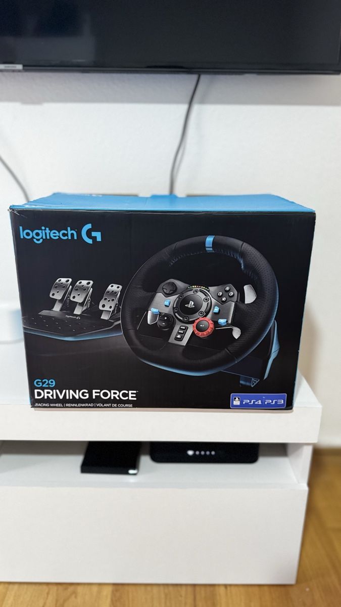 PC: Logitech G29 Driving Force Racing Wheel - PS4/PS3 and PC (AS – Nuovo (secondo la descrizione) da Kloten venduto da joa_br5b