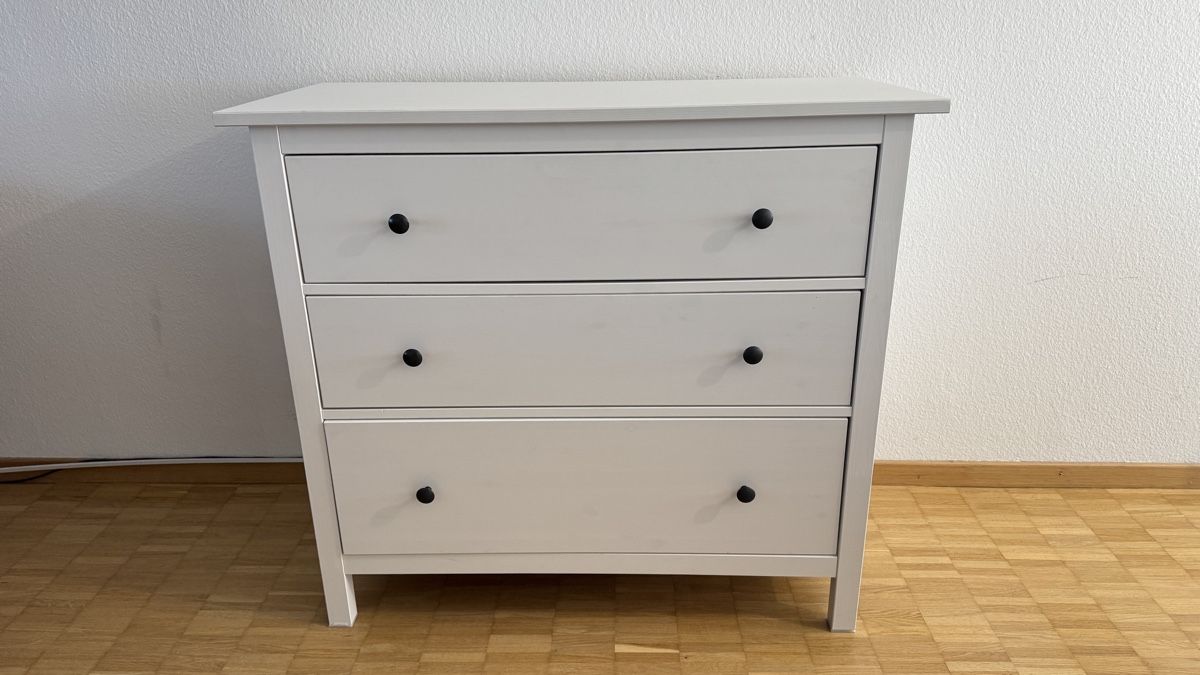 Kommoden: Hemnes Kommode mit 3 Schubladen – Gebraucht aus Mönchaltorf von DRUG-TITO