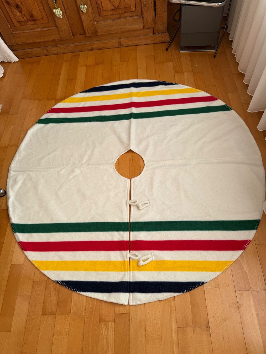 Coperte: Bay Kanada Weihnachtsbaumdecke – Usato da Horgen venduto da Hotrova448 1