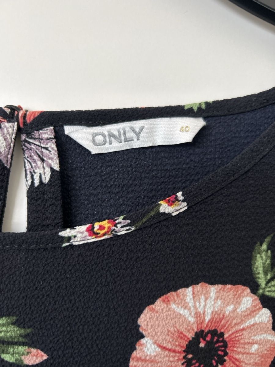 Only Camicette: Bluse von Only, Grösse 40, blau mit Blumenprint – Nuovo (secondo la descrizione) da Erlinsbach SO venduto da hallon480 4
